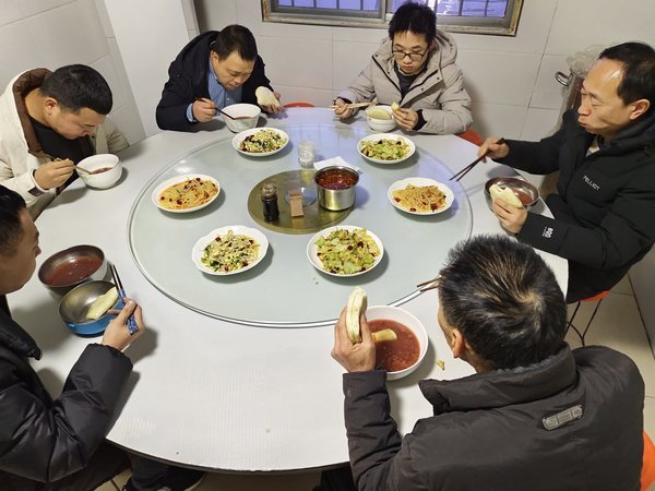 陜煤建設(shè)路橋分公司：心系職工辦實事，暖心舉措惠職工